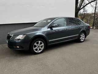 Skoda Superb foto 3