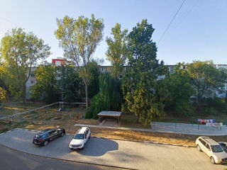 3-комн. кв., 60 м², 3/5 эт.