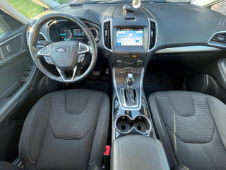 Ford S-Max foto 7