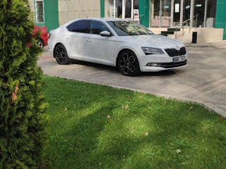 Skoda Superb foto 4