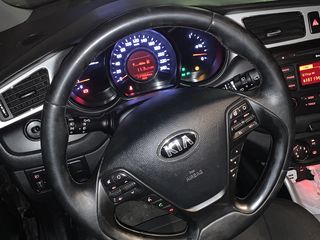 KIA Ceed Sw foto 4