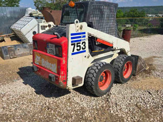 Mini încărcător Bobcat 753 фото 3