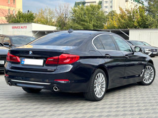 BMW 5 Series foto 4