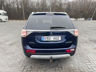 Mitsubishi Outlander foto 5