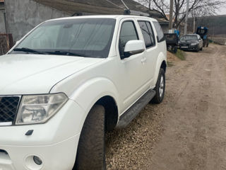 Nissan Pathfinder foto 5