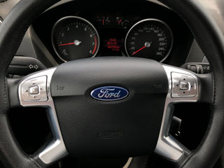 Ford Mondeo foto 11