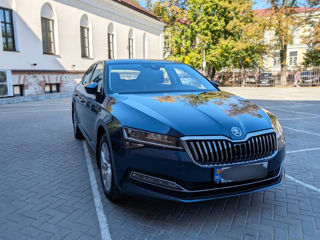 Skoda Superb foto 2