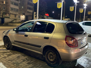 Nissan Almera