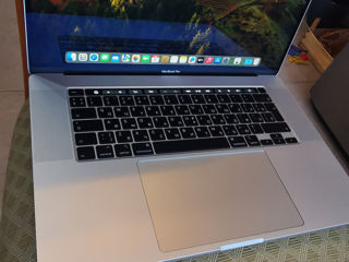 MacBook PRO 16 Retina 2019 i7 16 500 Radeon Pro 5300M 4Gb Touchbar foto 7