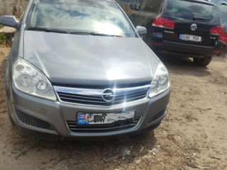 Opel Astra foto 1