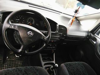 Opel Zafira foto 3