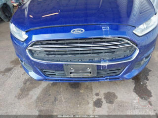 Ford Fusion foto 6