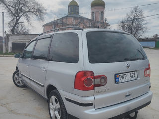 Volkswagen Sharan foto 4