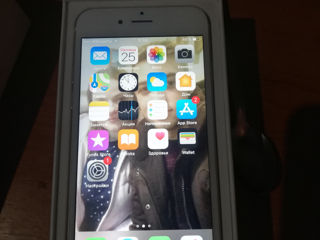 iPhone 6 в очень хорошем состоянии.но есть запись на айклаубе.это немешает интернету 899 лей +чехол