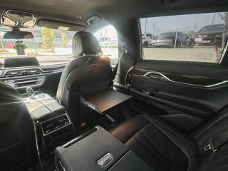 BMW 7 Series foto 15