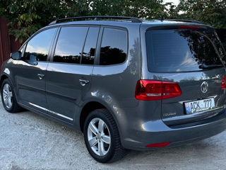 Volkswagen Touran foto 5