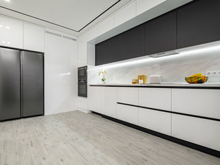 Bucătărie liniară în stil modern, Rimobel, MDF vopsit lucios, culoare Alb foto 2