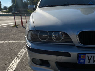 BMW 5 Series foto 5