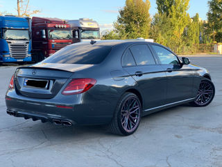 Mercedes E-Class foto 4