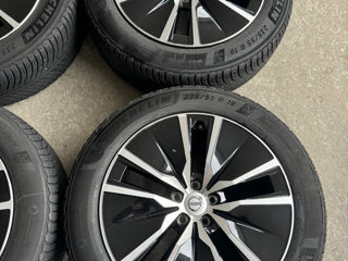 5x108 R19 Volvo cu anvelope 235/55 R19 Michelin foto 3