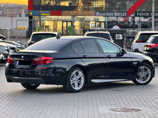 BMW 5 Series foto 4