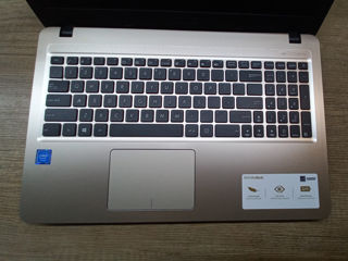 Asus VivoBook X540MA , 4 nuclee 2,7GHz, SSD 250gb.