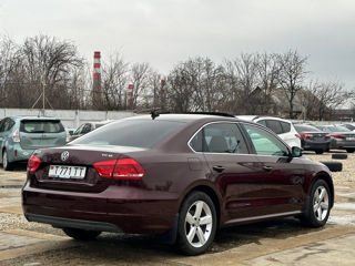 Volkswagen Passat foto 6