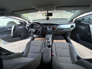 Toyota Auris foto 8