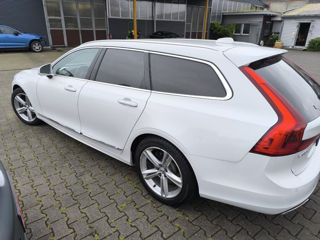 Volvo V90 foto 2