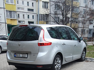 Renault Grand Scenic foto 3