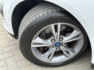 Ford Grand C-MAX foto 19