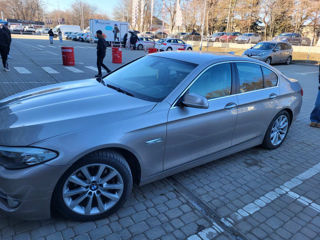 BMW 5 Series foto 3