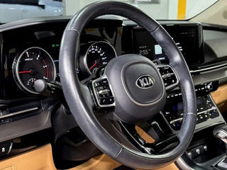 KIA Carnival foto 12