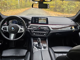 BMW 5 Series foto 8