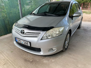 Toyota Auris foto 1