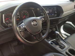 Volkswagen Jetta foto 7