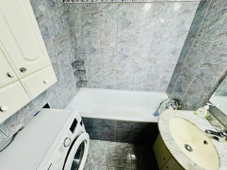 Apartament cu 2 camere, 65 m², Buiucani, Chișinău foto 10