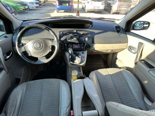 Renault Grand Scenic foto 7