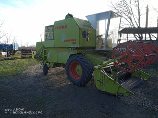 Combina Claas Compact 30 foto 2