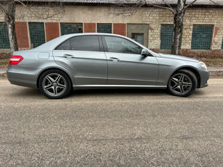 Mercedes E-Class foto 2