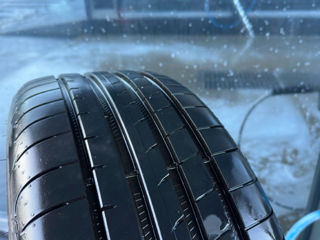 Anvelope Goodyear 235/45 R18 Vară 90% !!! foto 3