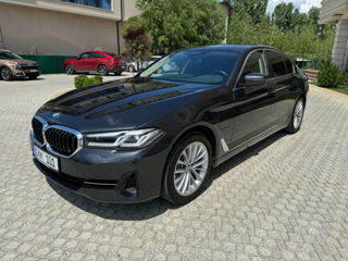 BMW 5 Series foto 2