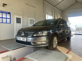 Volkswagen Passat foto 4