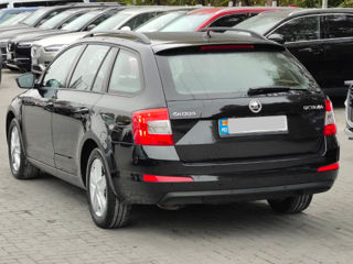 Skoda Octavia foto 3