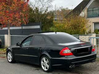 Mercedes E-Class foto 6