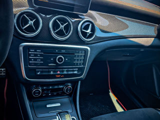 Mercedes CLA foto 8