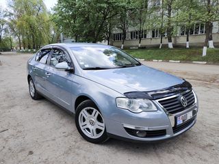 Volkswagen Passat foto 2