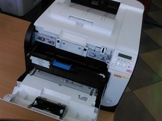 Принтер HP LaserJet Pro 400 M451DN foto 2