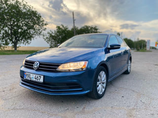 Volkswagen Jetta foto 2