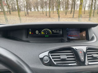 Renault Grand Scenic foto 2